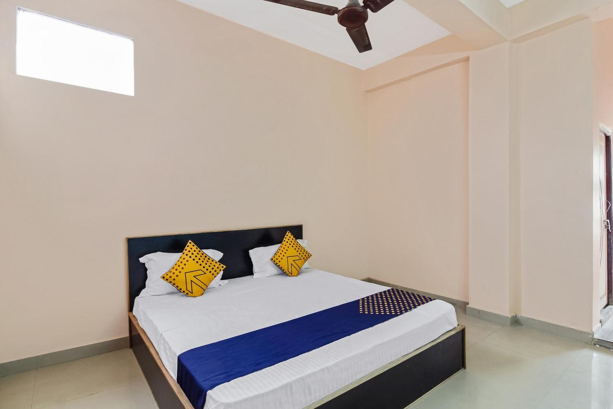 Spot On Sitara Grand Lodge Warangal Exterior foto
